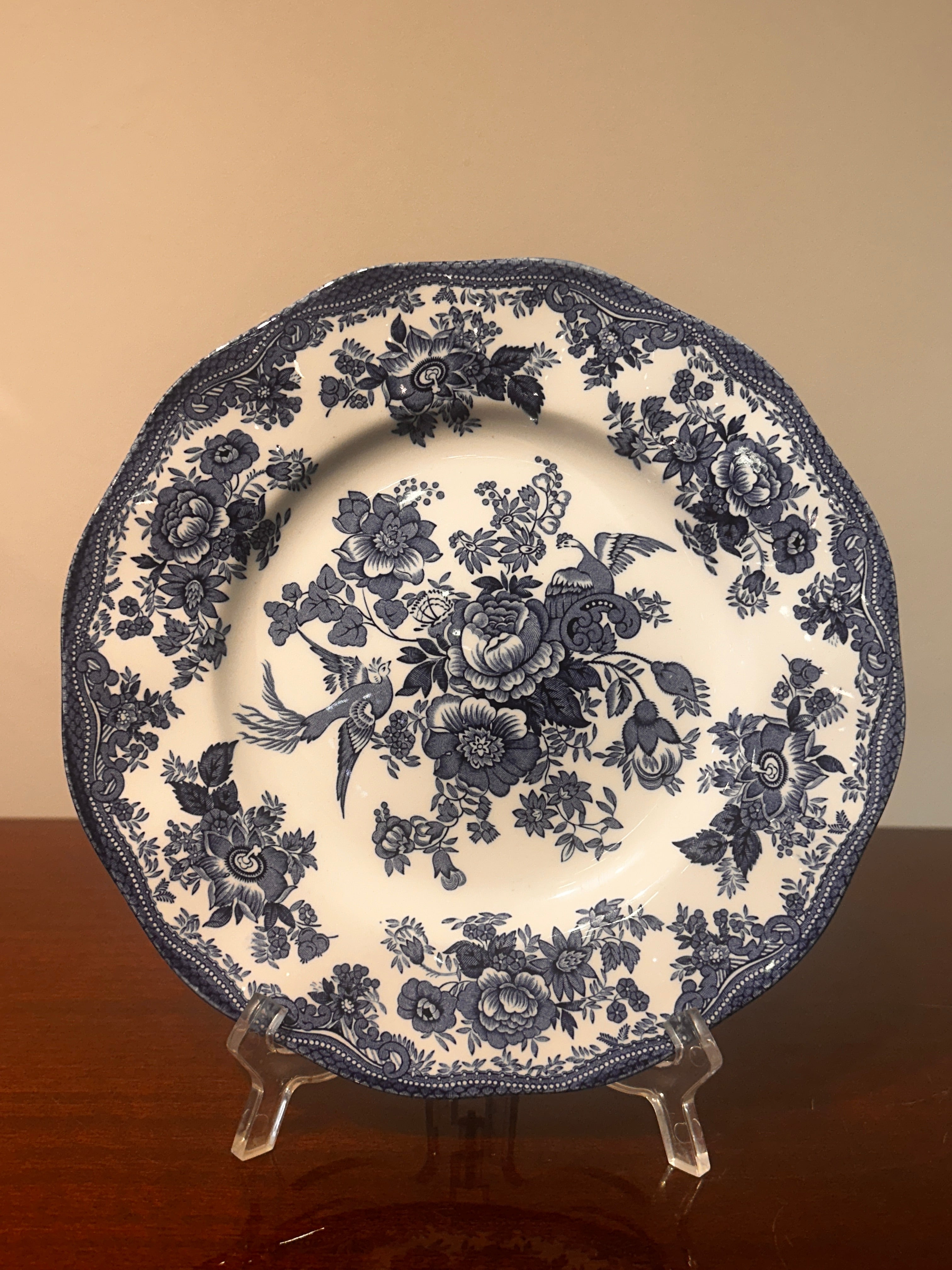 Wedgwood Asiatic Pheasants Plate – English Blue & White Porcelain